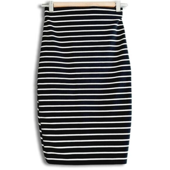 ZARA Soft Ponte Knit Pull-On Asymmetric Pencil Skirt Stripe Pattern B&W Sz S - Picture 4 of 10